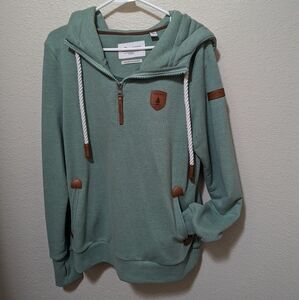 Wanakome Evalina Hoodie (Leaf Green)